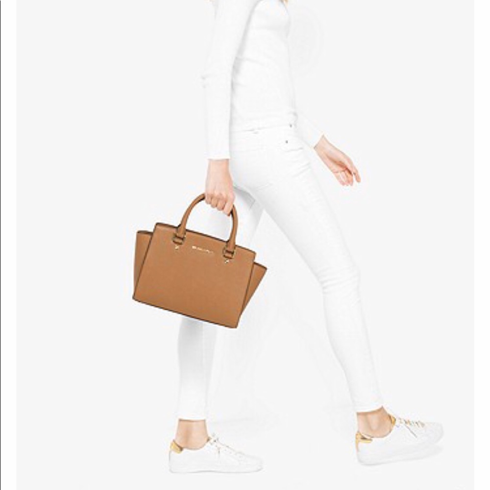 Michael Kors Satchel/purse